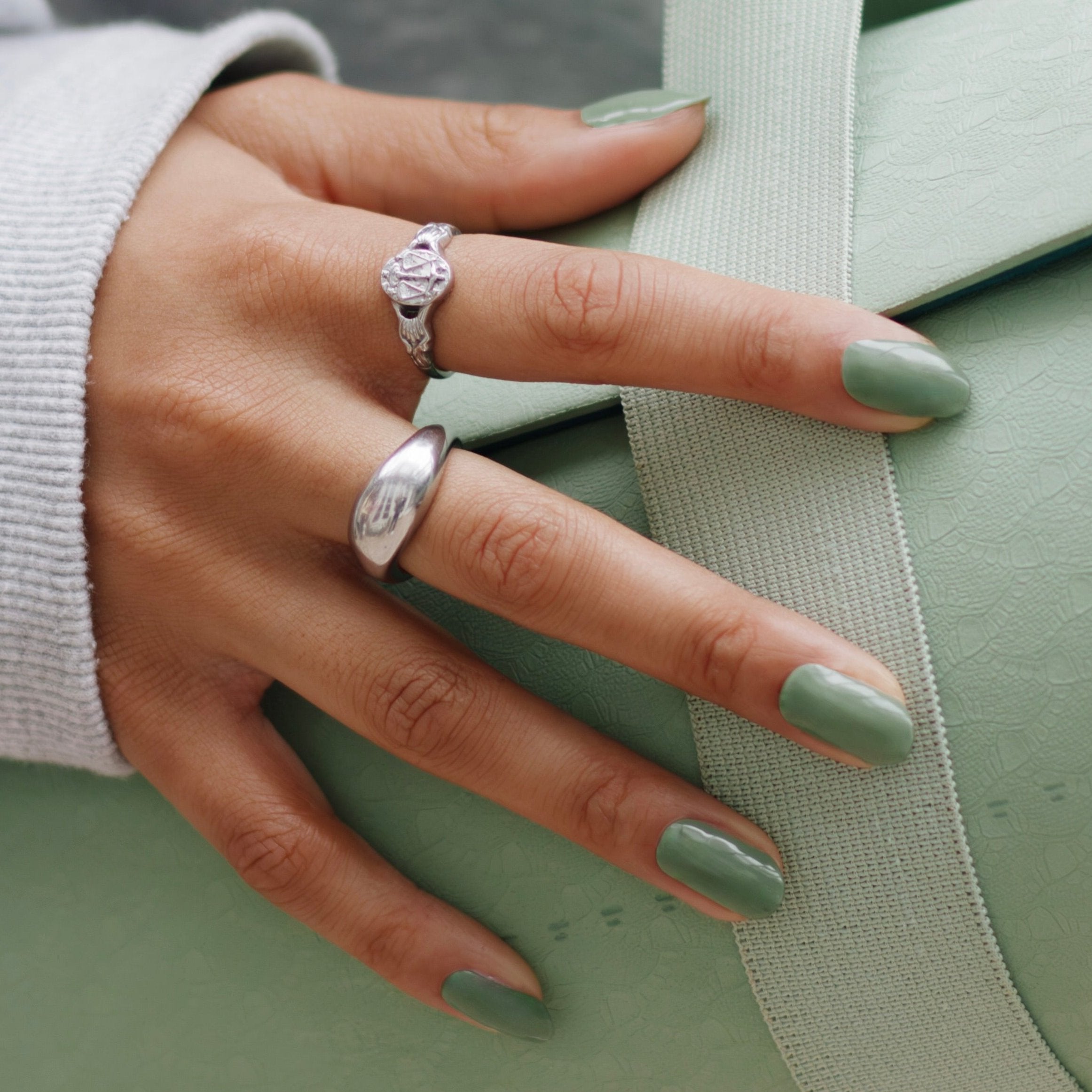 Olivia Green Maniac Nails solid Manicure Green with yoga mat