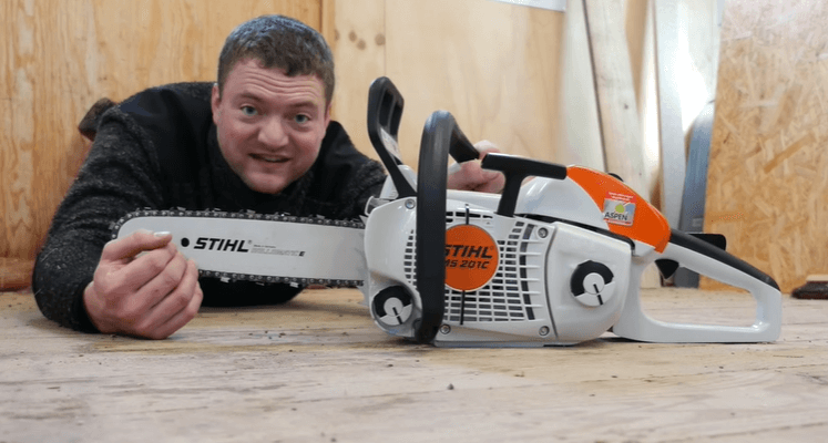 Are lighter weight chainsaws actually better