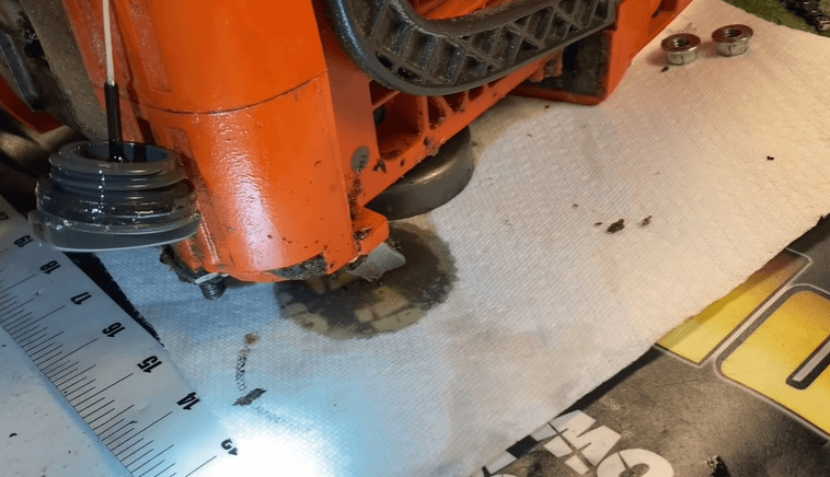 What To Do If Chainsaw Leaks Oil After Storing